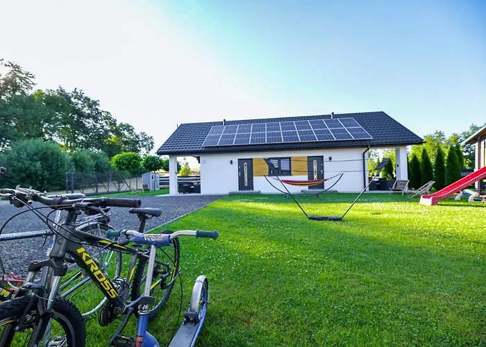 Pod Skarpą Domek letniskowy *