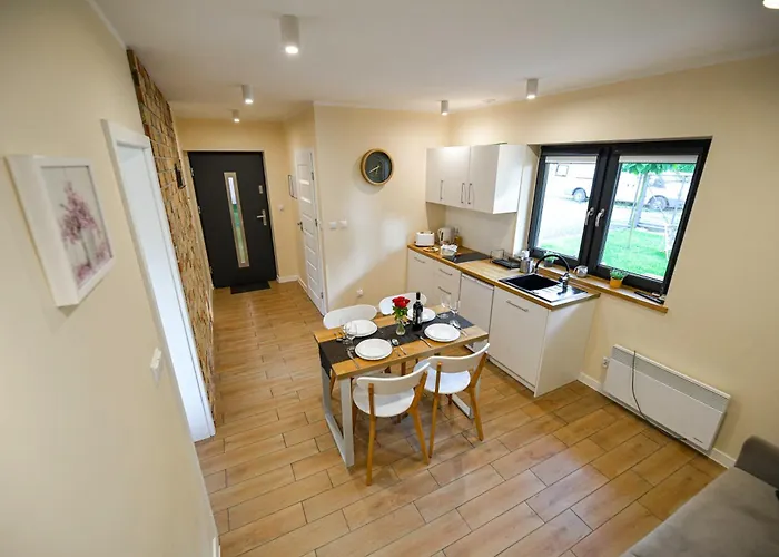 Pod Skarpą Domek letniskowy *